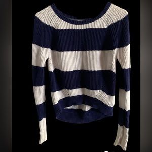 Guess knit sweater